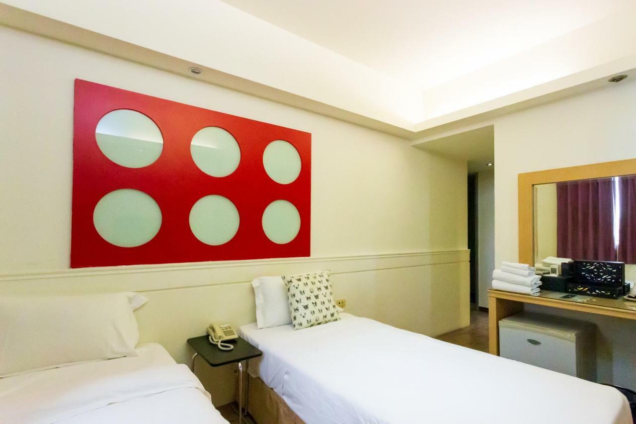 Newrise Hotel Kaohsiung Extérieur photo